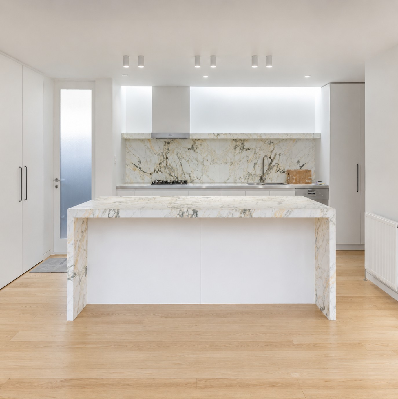 Calacatta kitchen, Interior